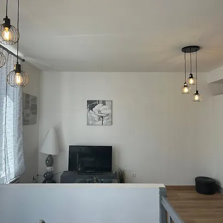 Apartment En Duplex, 1e Etage, Proche Commodites Armentieres