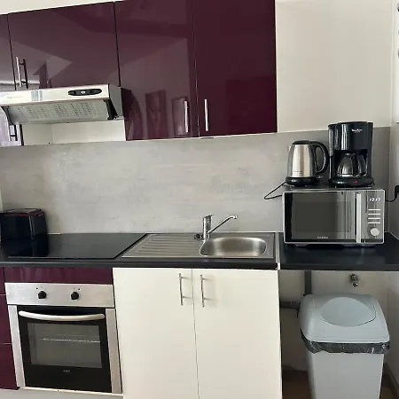 En Duplex, 1e Etage, Proche Commodites Apartment