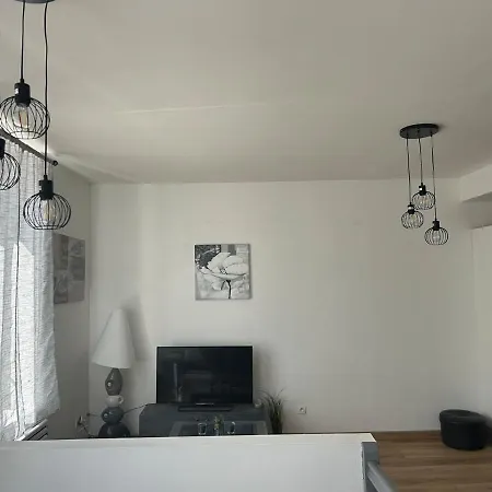 Apartment En Duplex, 1e Etage, Proche Commodites