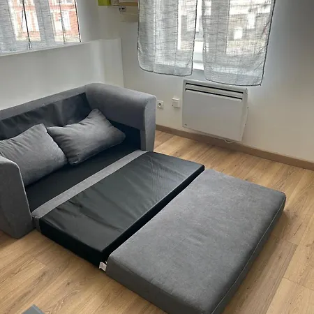 En Duplex, 1e Etage, Proche Commodites Apartment